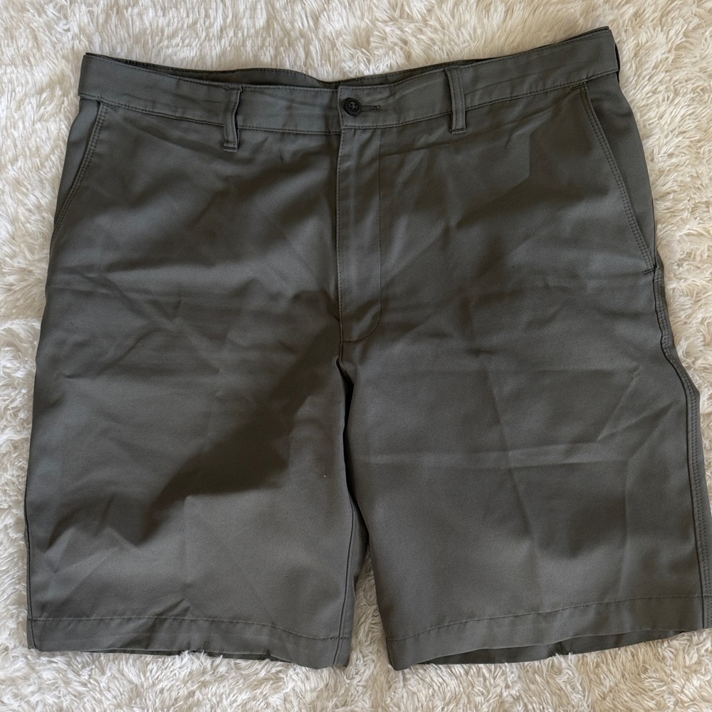 PGA Tour Men's Dark Gray Flat Front Shorts